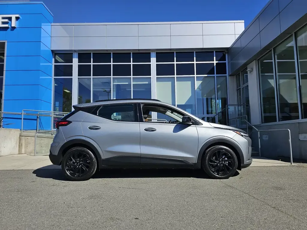 Chevrolet Bolt 2027 photo 4