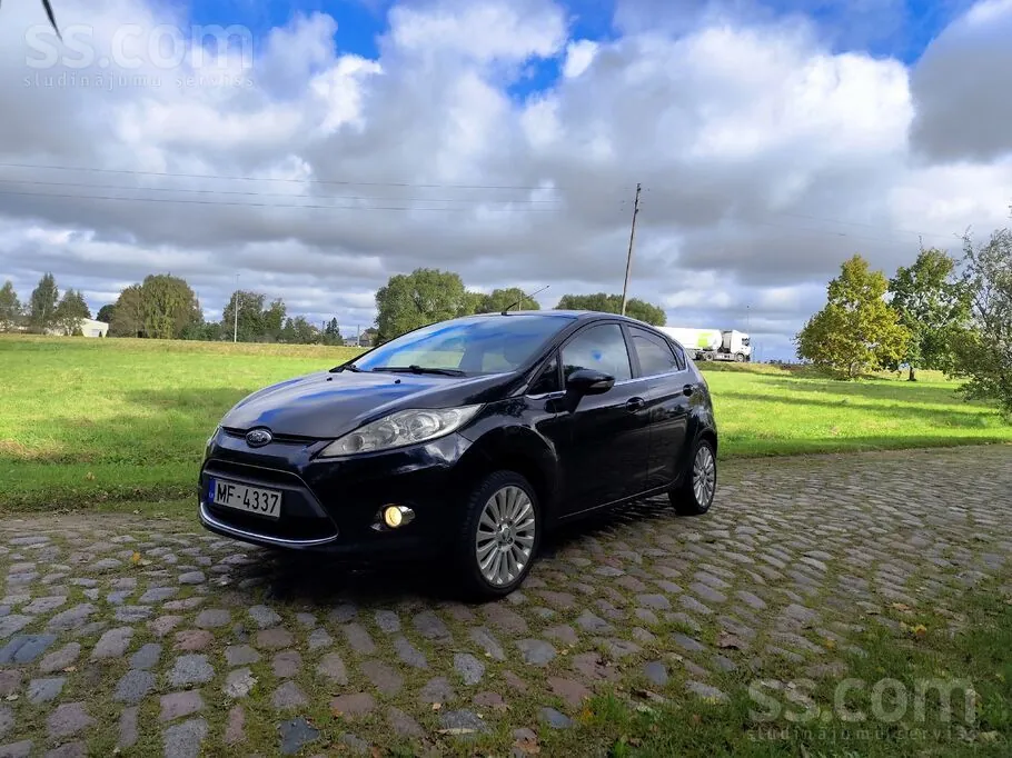 Ford Fiesta 2009 photo 2