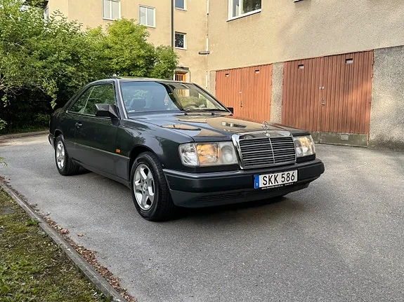 Mercedes-Benz 300 Ce-24 1992 photo 3