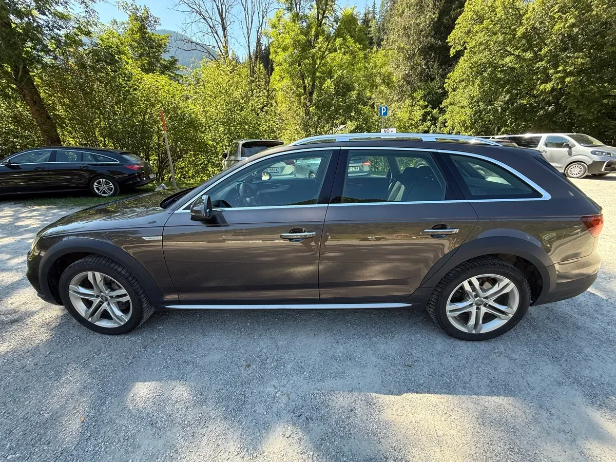 Audi A4 Allroad 2017 photo 2