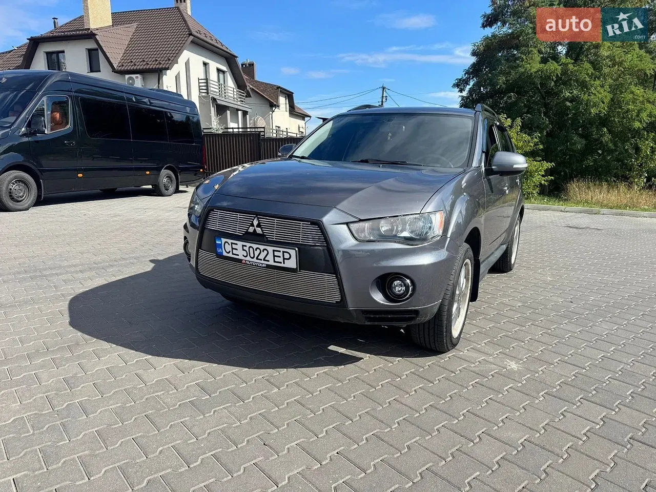 Mitsubishi Outlander 2011 photo 3