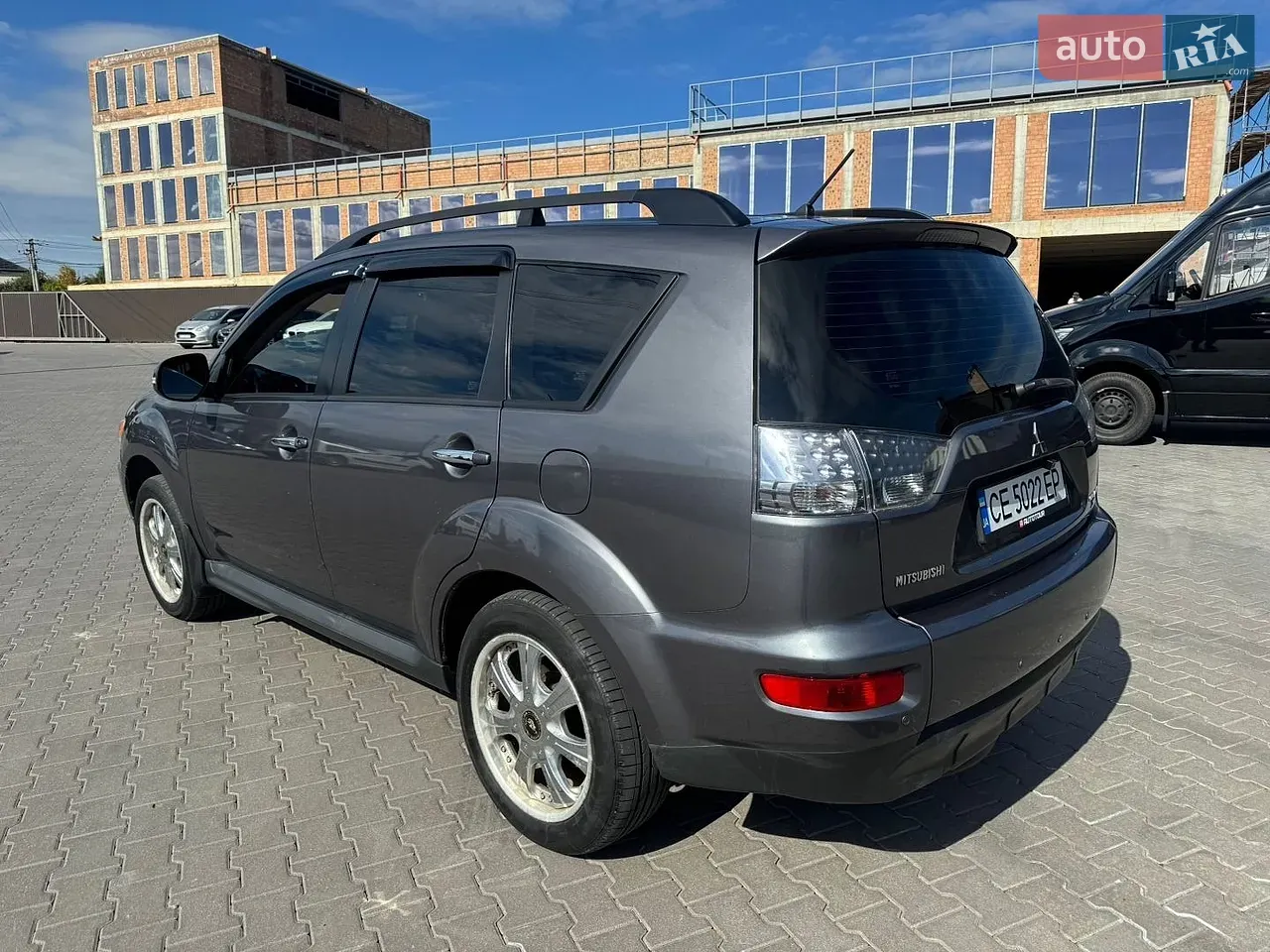 Mitsubishi Outlander 2011 photo 5