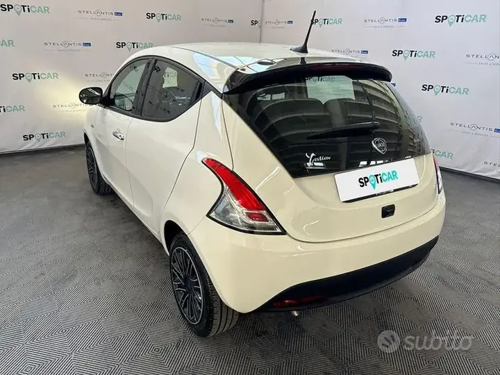 Lancia Ypsilon 2023 photo 3