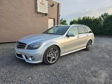 Mercedes-Benz C63 Amg 2009 photo 2