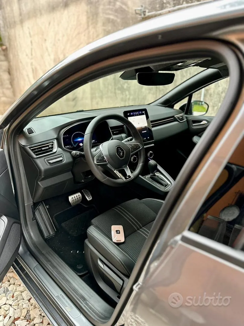 Renault Clio 2023 photo 4