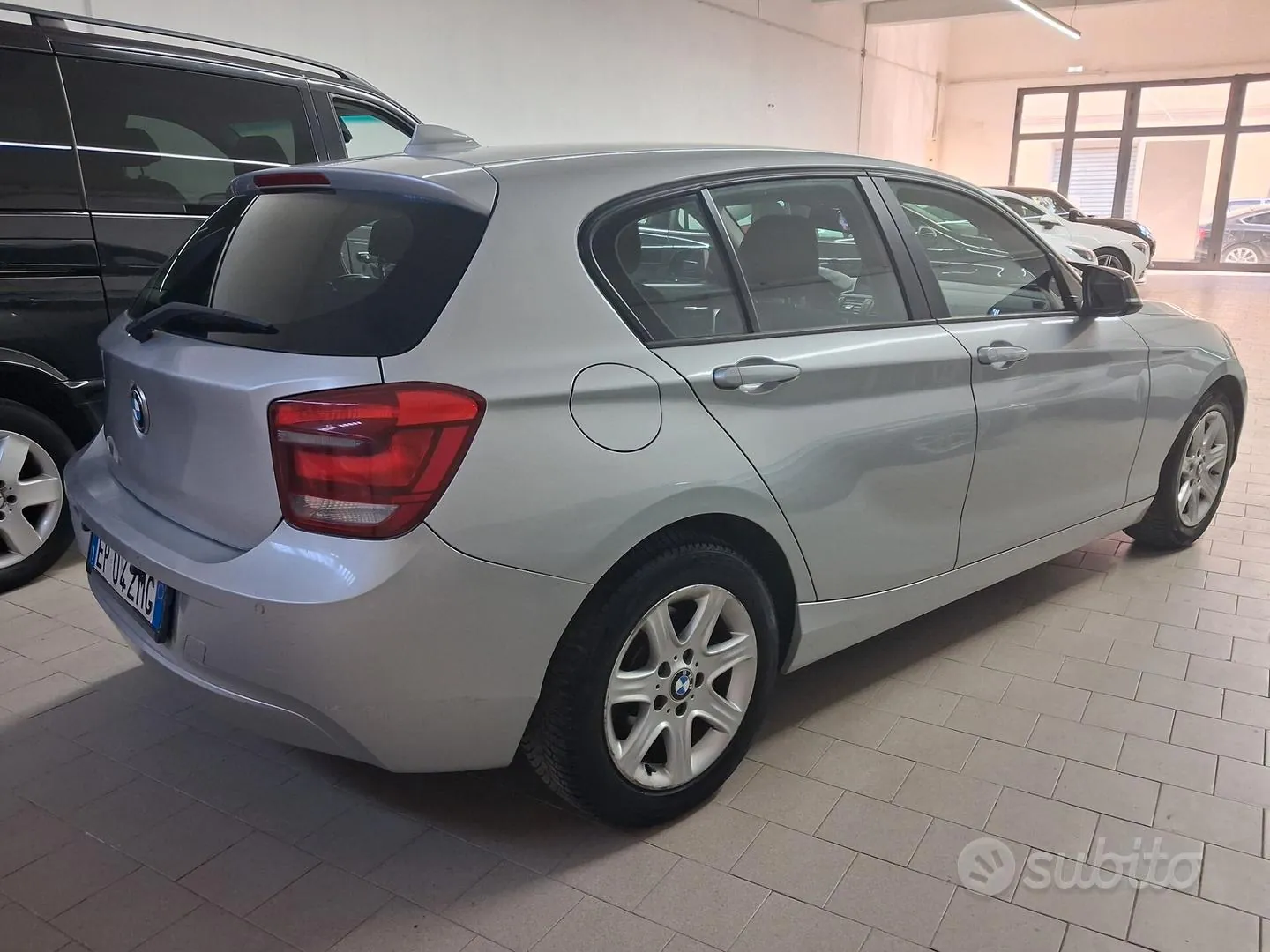 BMW 118 2012 photo 3