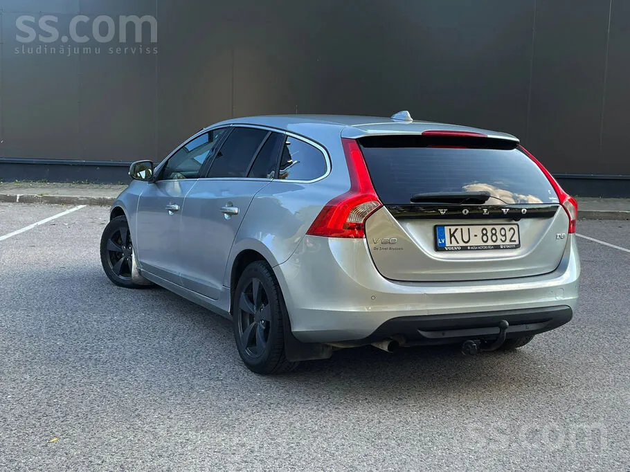 Volvo V60 2011 photo 3