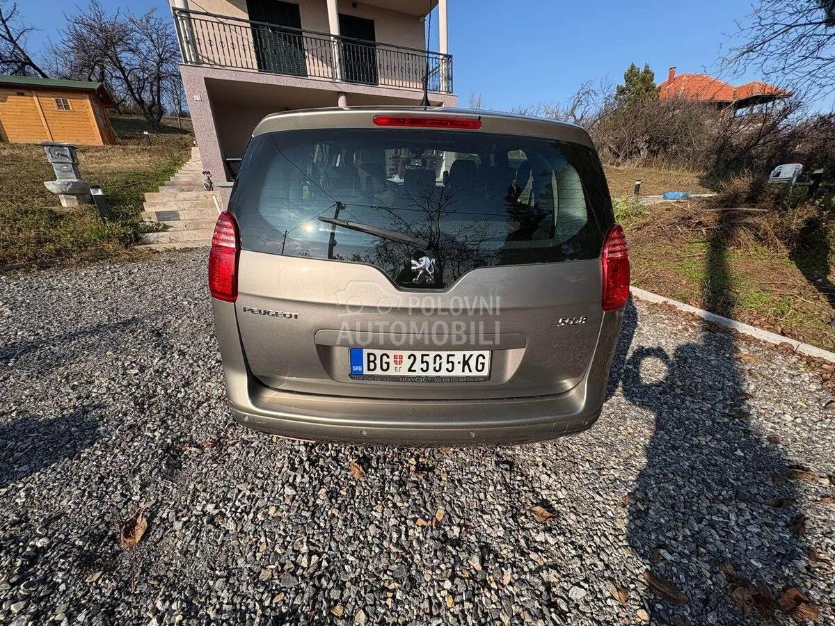 Peugeot 5008 2012 photo 3