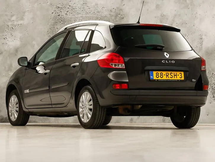 Renault Clio 2011 photo 3