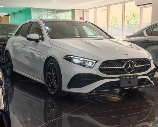 Mercedes-Benz A180