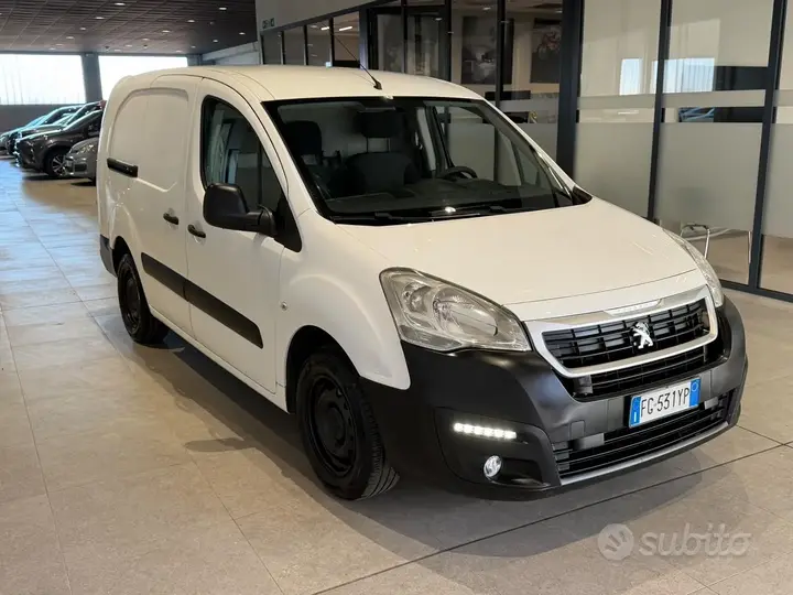 Peugeot Partner 2017 photo 2