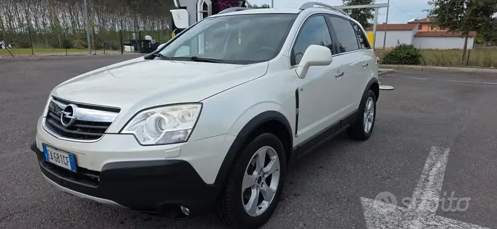 Opel Antara 2010 photo 2