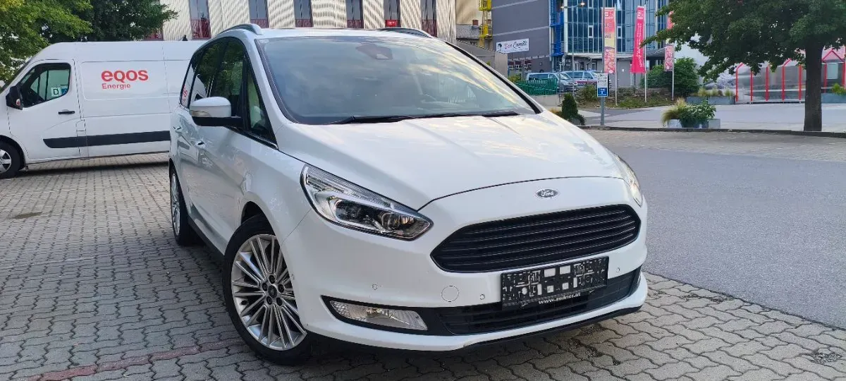 Ford Galaxy 2015 photo 2