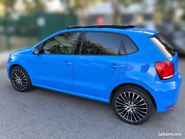 Volkswagen Polo 2015 photo 3