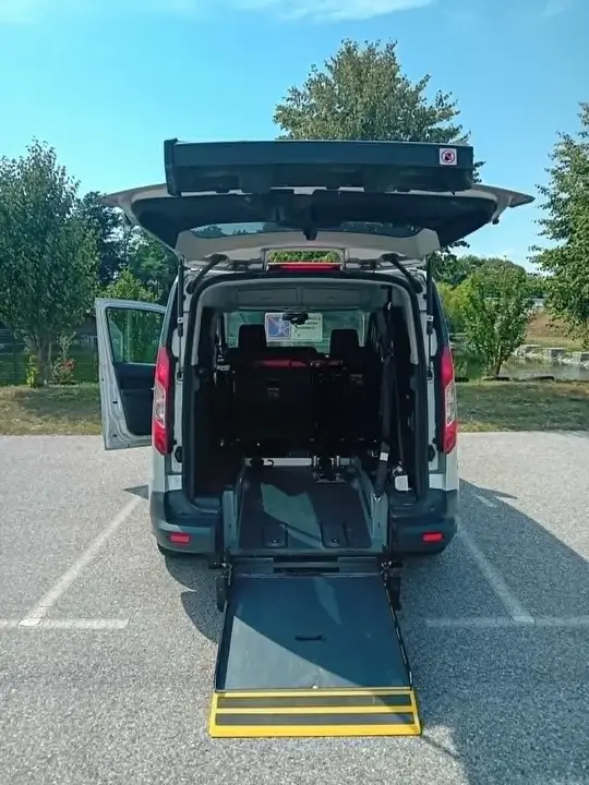 Ford Tourneo 2014 photo 2