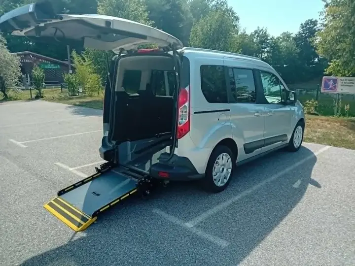 Ford Tourneo