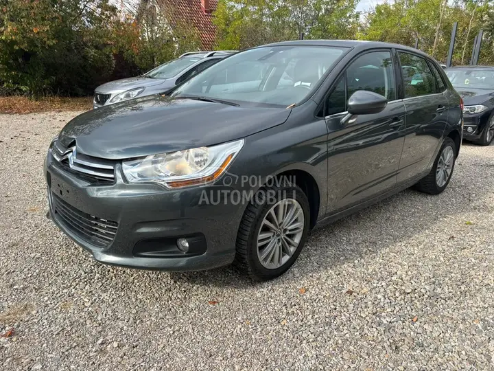 Citroen C4 2013 photo 3