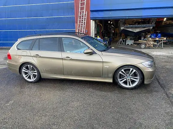 BMW 325I