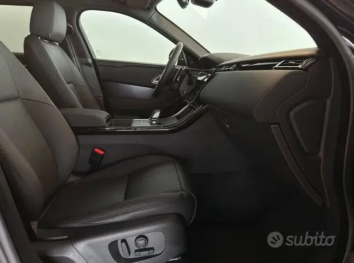 Land Rover Velar 2025 photo 3