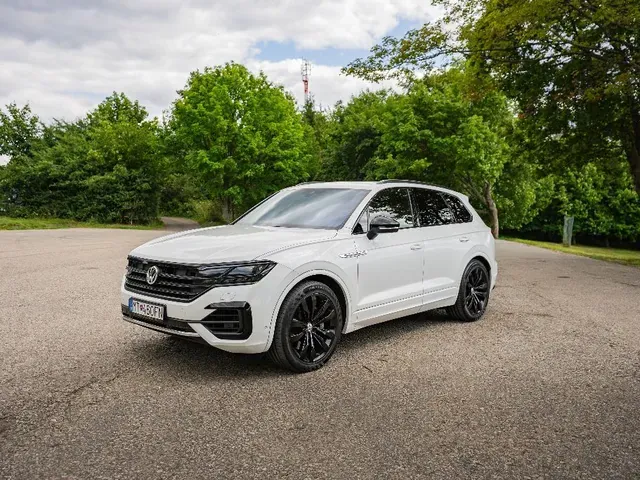 Volkswagen Touareg 2019 photo 2