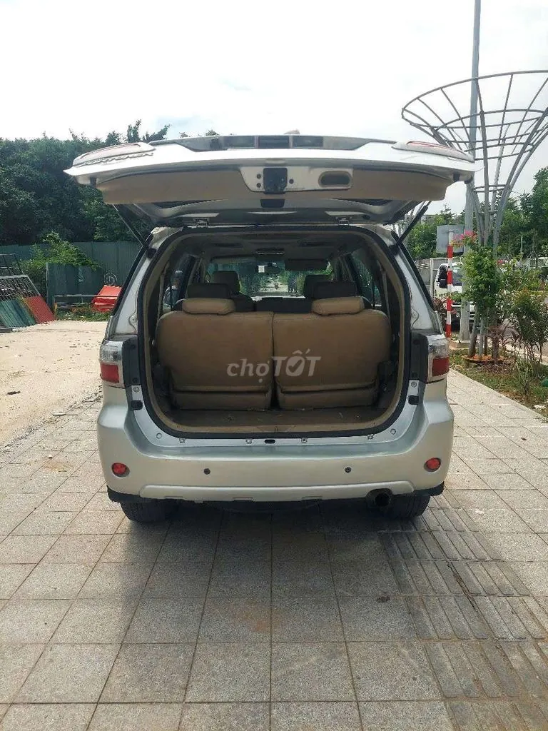 Toyota Fortuner 2009 photo 3