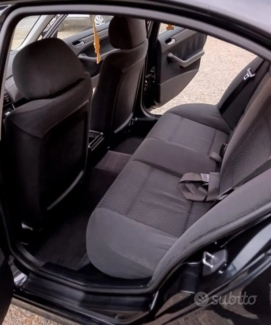 BMW 318I 2000 photo 4