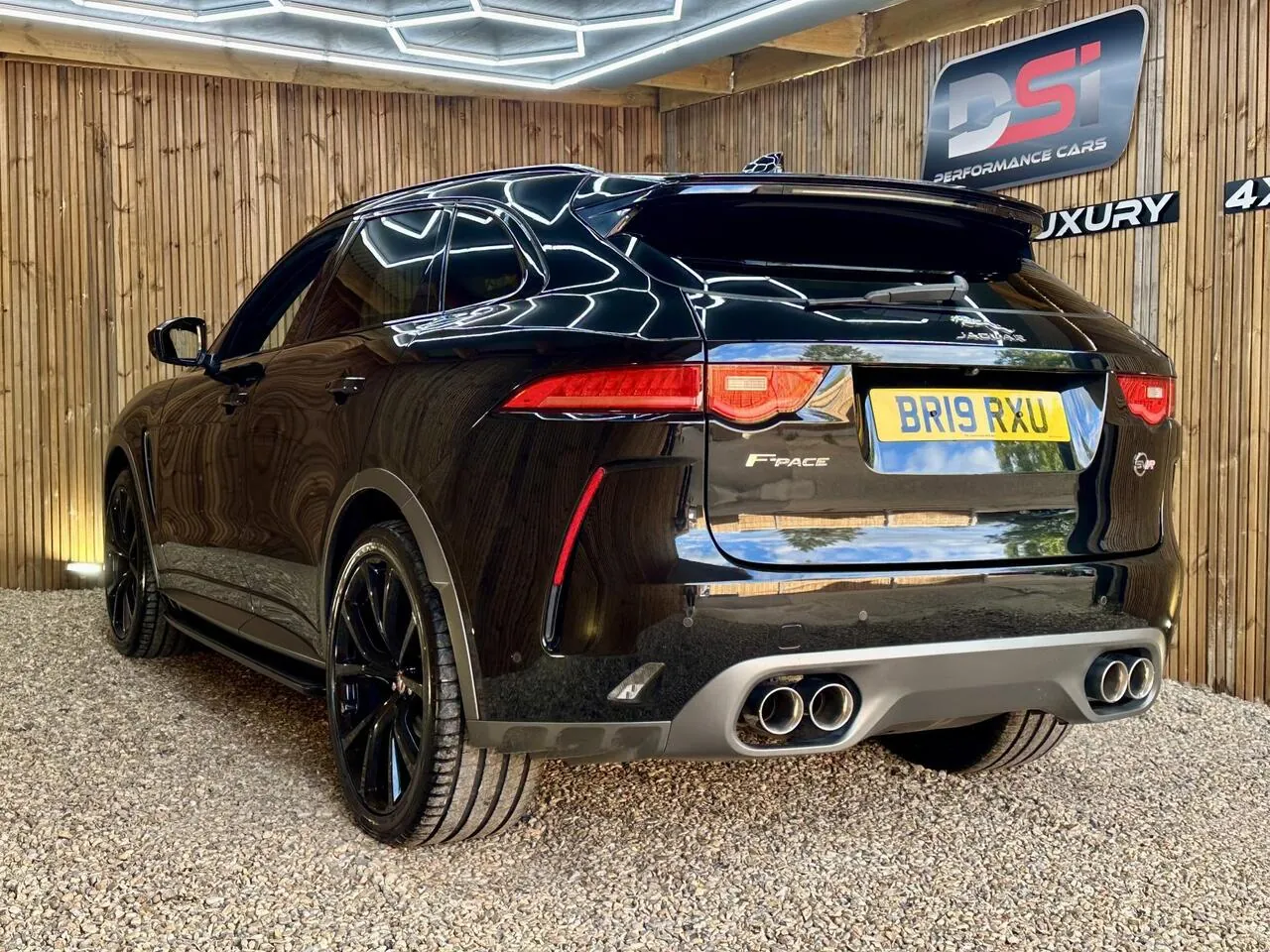 Jaguar F-Pace 2019 photo 5