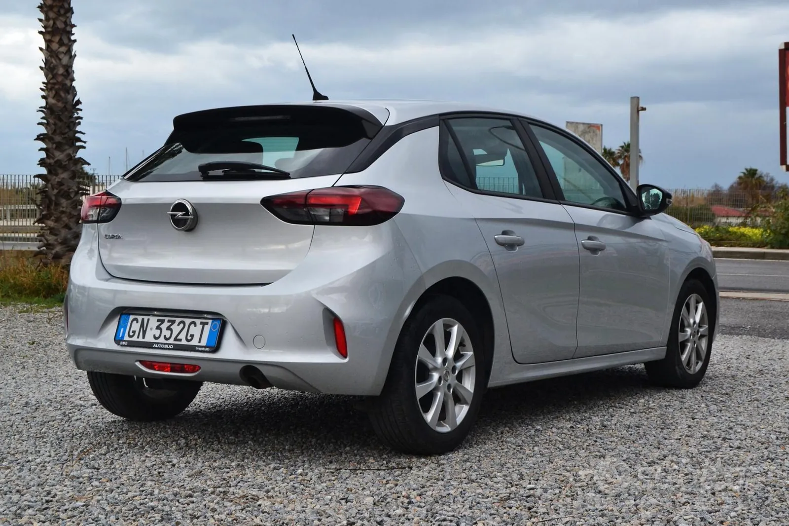 Opel Corsa 2023 photo 3