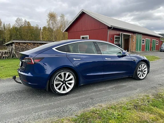 Tesla Model 3 2019 photo 3