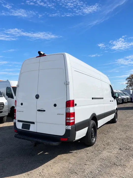 Mercedes-Benz Sprinter 2017 photo 2