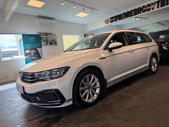 Volkswagen Passat 2022 photo 2