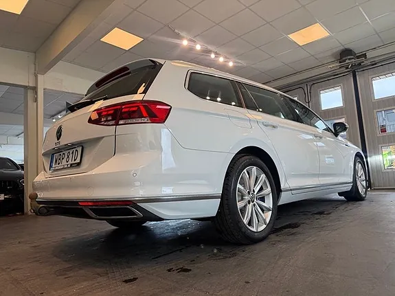 Volkswagen Passat 2022 photo 4