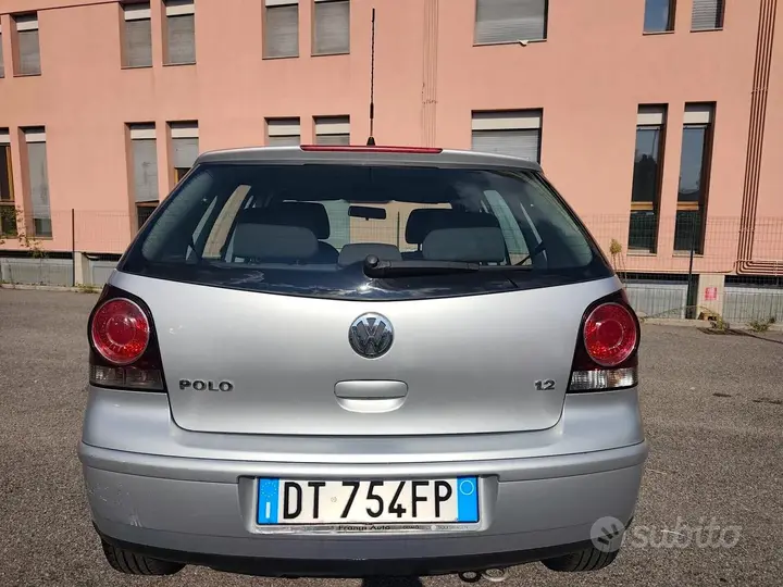 Volkswagen Polo 2008 photo 3