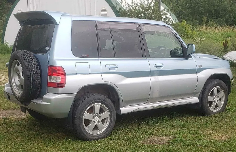 Mitsubishi Pajero 2005 photo 3