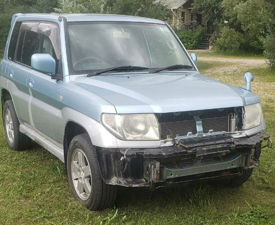 Mitsubishi Pajero 2005 photo 2