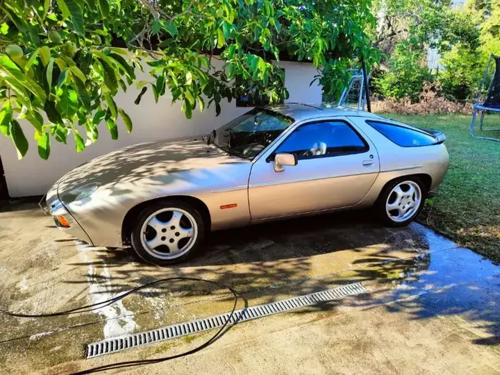Porsche 928 S