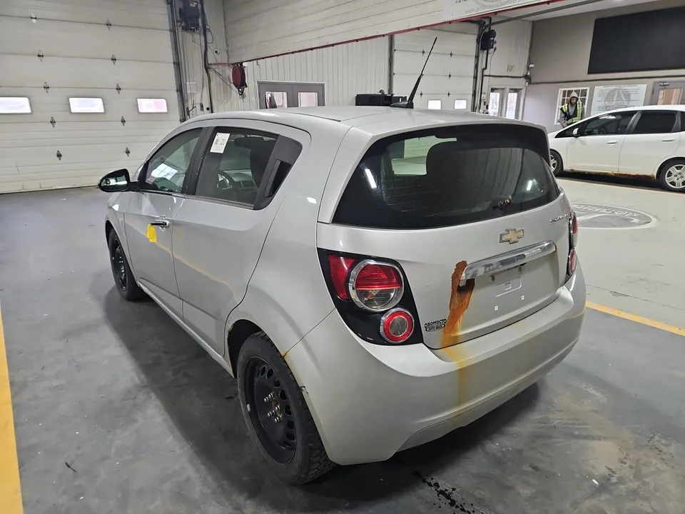 Chevrolet Sonic 2014 photo 3
