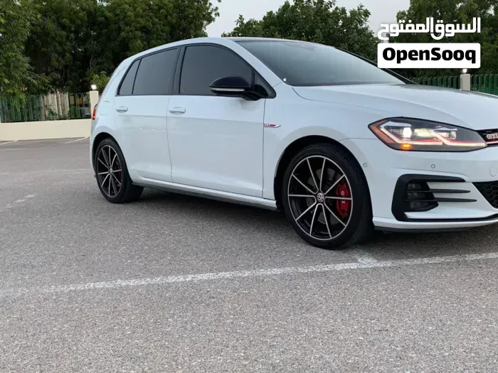 Volkswagen Golf Gti 2021 photo 2