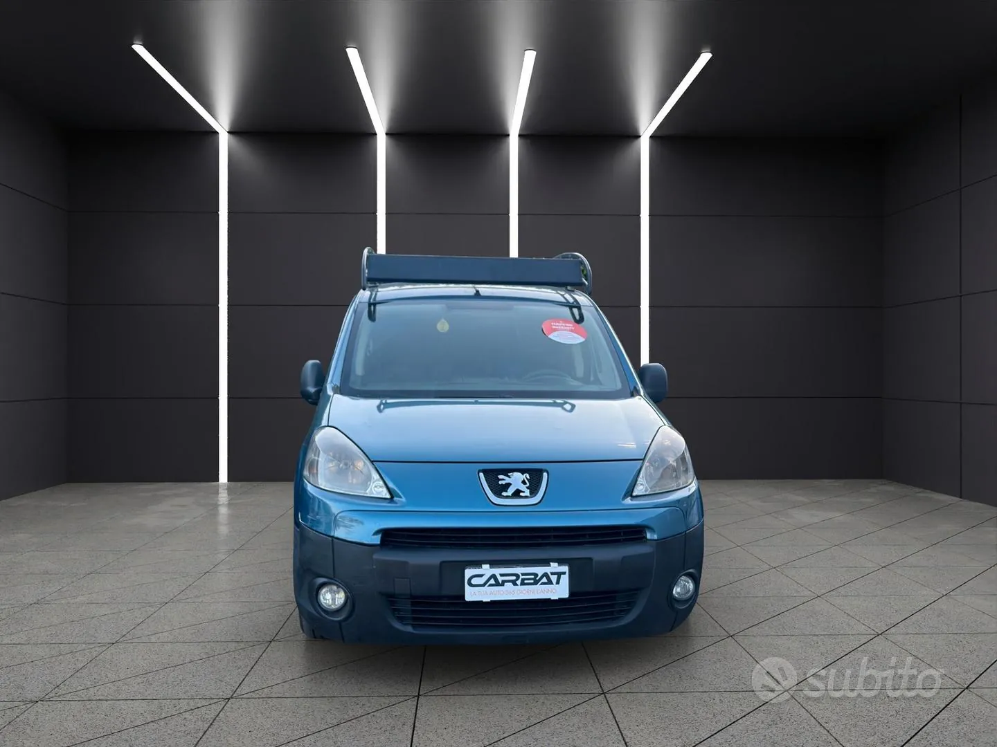 Peugeot Partner 2011 photo 2