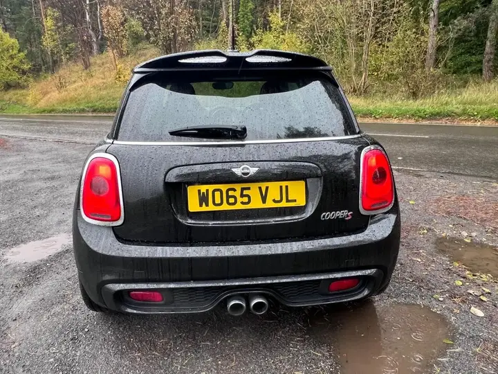 Mini Cooper S 2015 photo 4