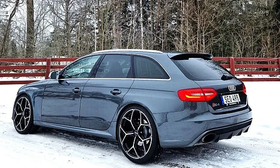 Audi Rs4 2015 photo 4