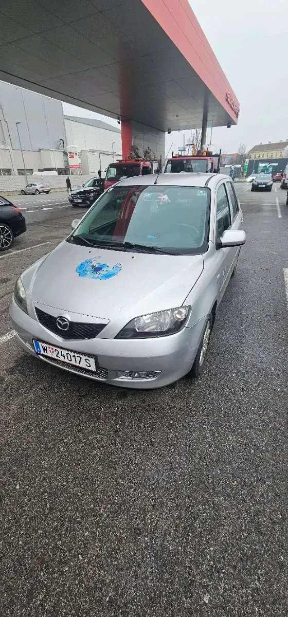 Mazda Mazda2