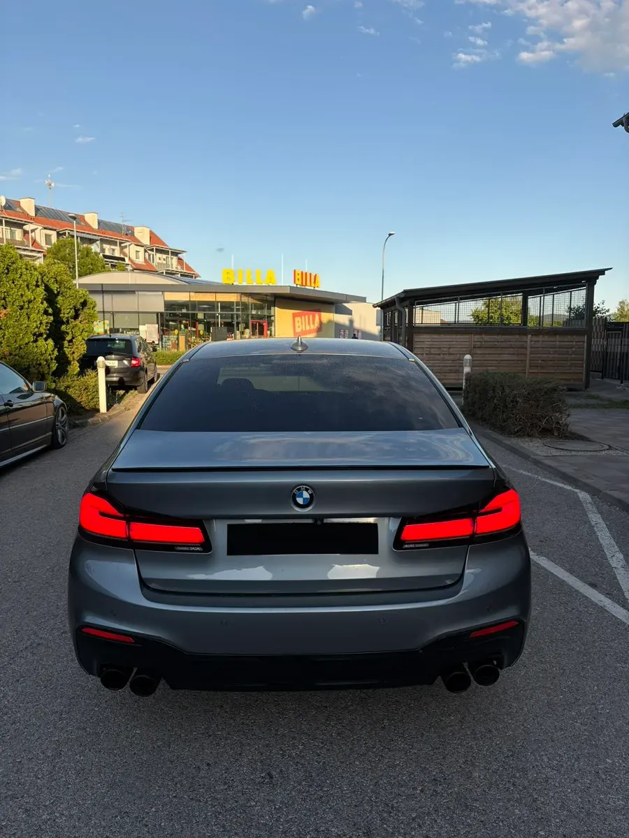BMW 5 Series 2017 photo 3