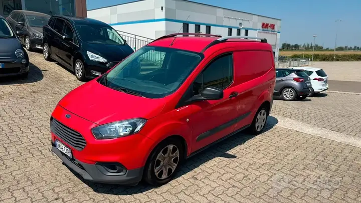 Ford Transit Courier 2019 photo 3