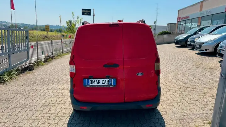 Ford Transit Courier 2019 photo 5