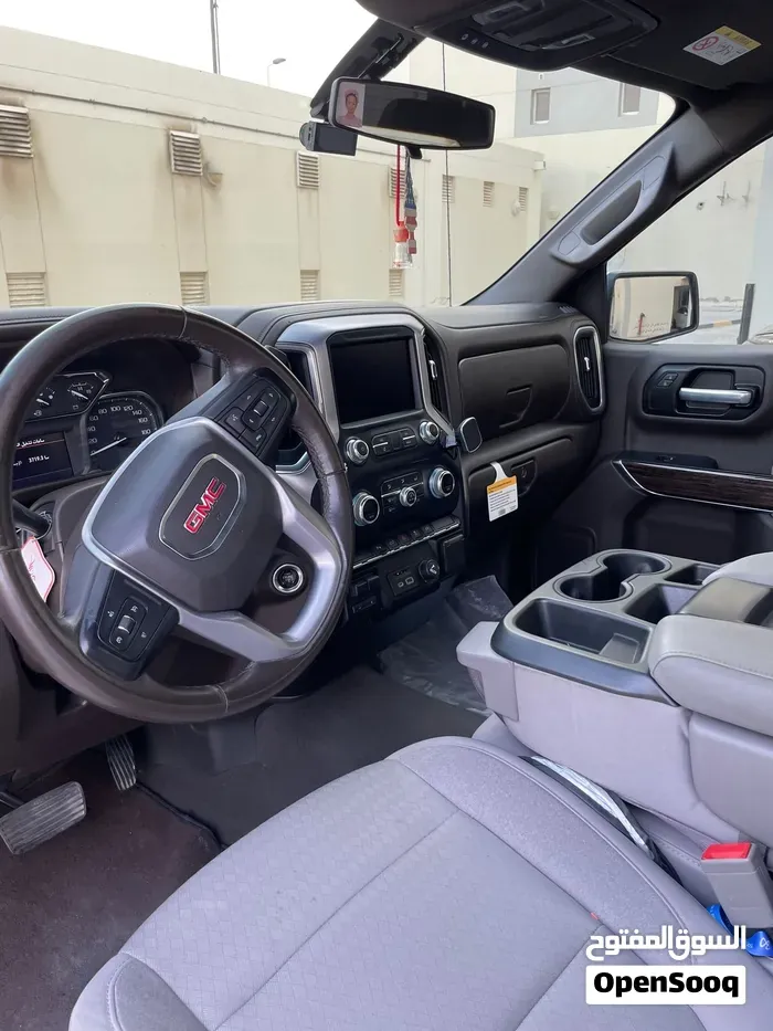 GMC Sierra 2021 photo 2