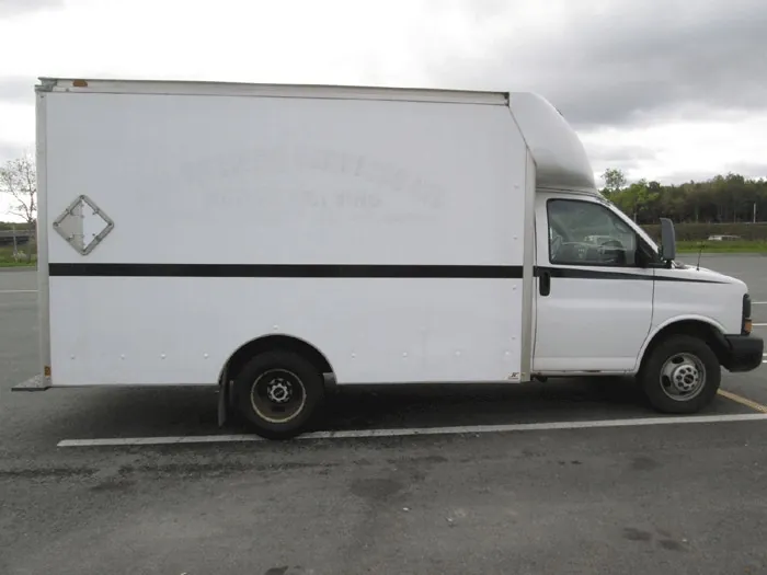 GMC Savana 2008 photo 2