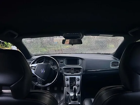 Volvo V40 2015 photo 4