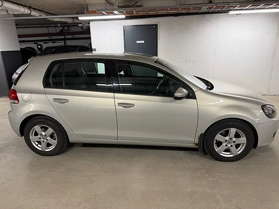 Volkswagen Golf Vi 2011 photo 3