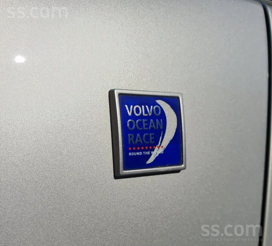 Volvo V40 2015 photo 2
